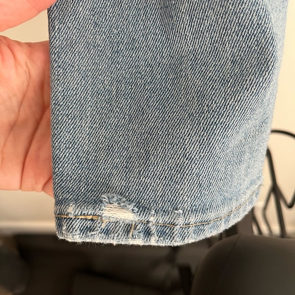 Levi’s light wash skinny jeans - Picture 9 of 9